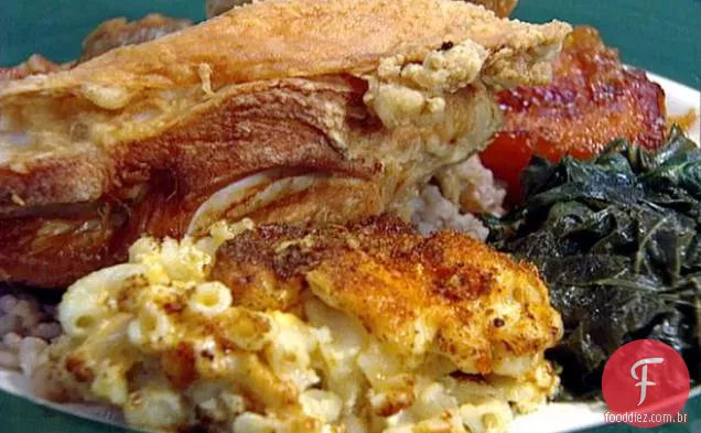 O Chef Joe's assou macarrão com queijo