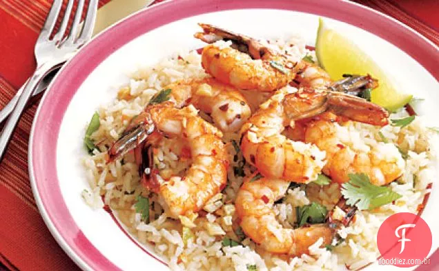 Camarão de coco e arroz