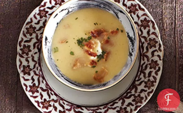 Sopa de pastinaga e maçã
