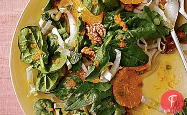 Salada de espinafre, endívia e Tangelo