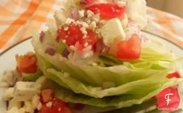 Salada de cunha com molho de Queijo Azul Elegante
