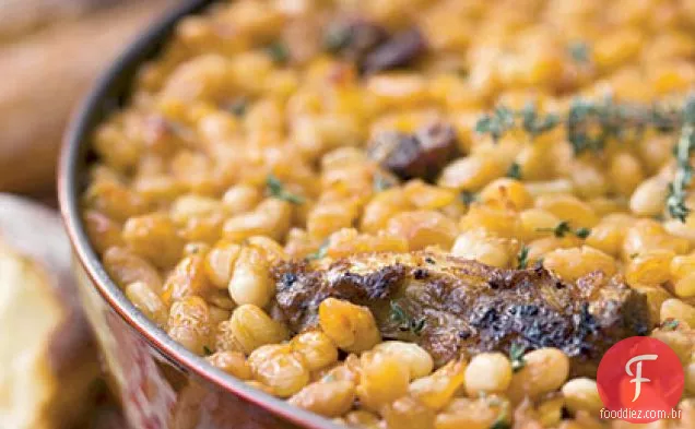 Cassoulet com Bacon, Andouille e costelas do campo