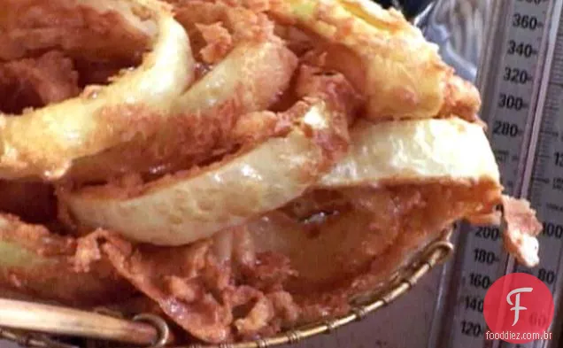 Anéis de cebola fritos com baixo teor de carboidratos