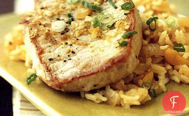 Carne de porco e arroz com caril de gengibre