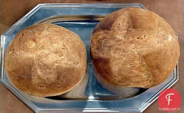 Pão branco e pãezinhos