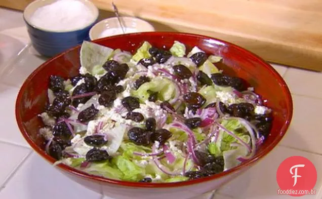 Feta, Azeitona Preta e salada de orégano (também conhecida como salada de Pizzaria)