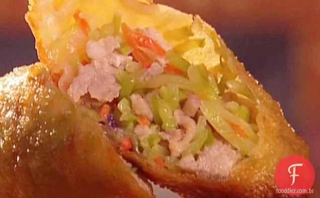 Rolo De Ovo de porco com brócolis Slaw