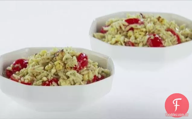 Orzo com Pesto De Alcachofra e milho grelhado