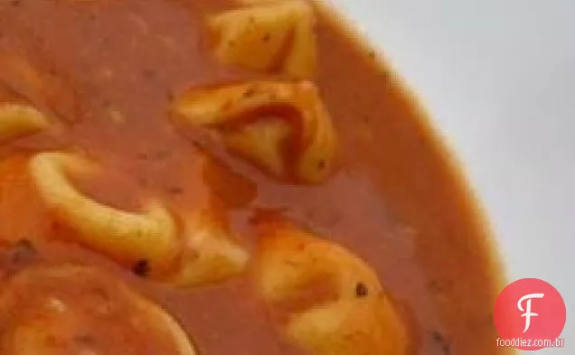 Sopa cremosa de tomate Tortellini da mãe