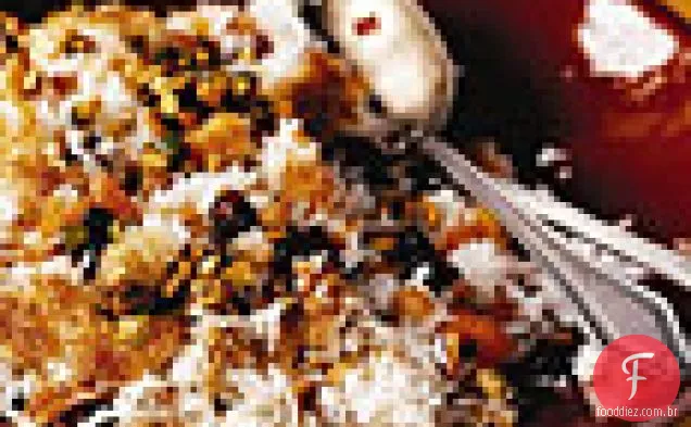 Arroz com joias com frutas secas