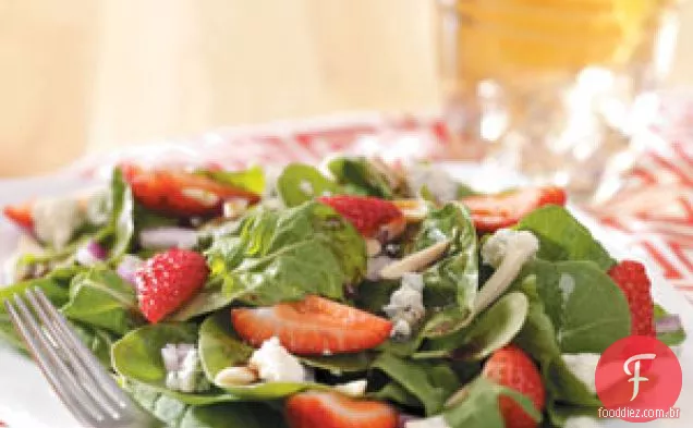 Salada De Rúcula De Morango