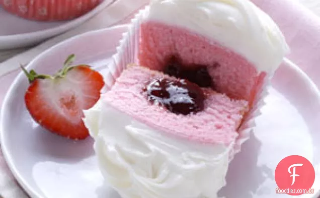 Cupcakes Recheados Com Frutas