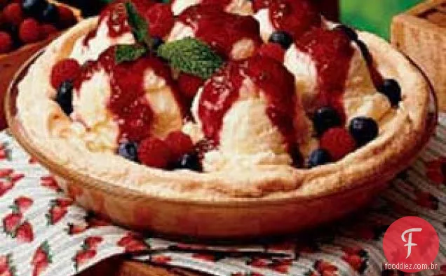 Merengue Berry Pie