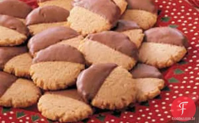 Biscoitos De Manteiga De Amendoim Mergulhados