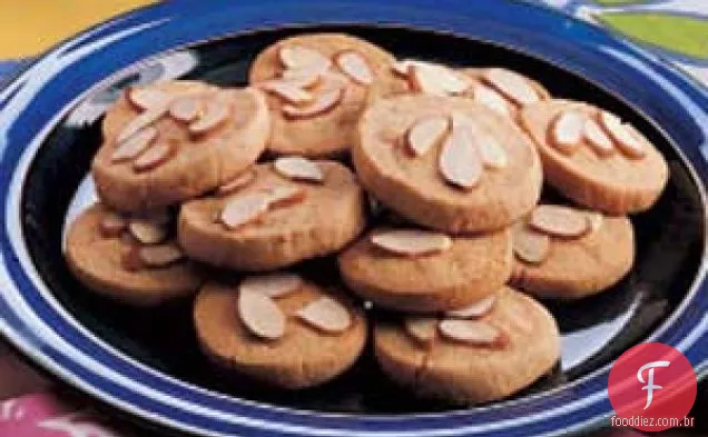 Biscoitos De Amêndoa Em Borracha