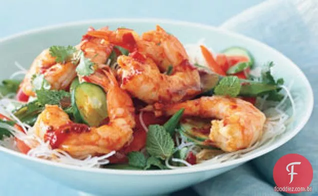 Salada Asiática De Macarrão Com Camarão