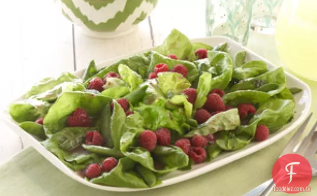 Salada de framboesa com ervilhas de açúcar