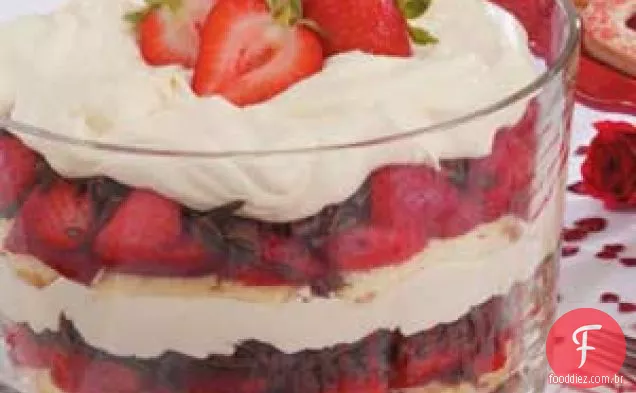 Strawberry Tiramisu Trifle