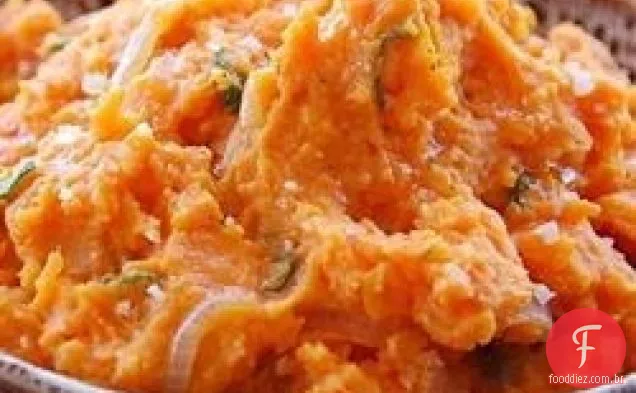 Batata-doce com cebola caramelizada