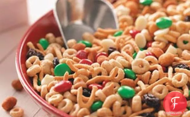 Santa Snack Mix