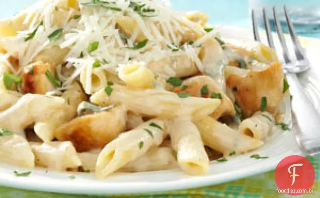 Penne Gorgonzola com frango