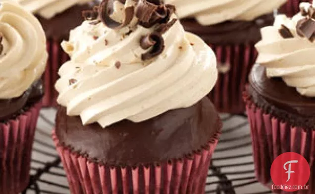Cupcakes De Manteiga De Amendoim Com Ganache De Chocolate