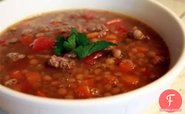 Sopa de lentilha e Salsicha