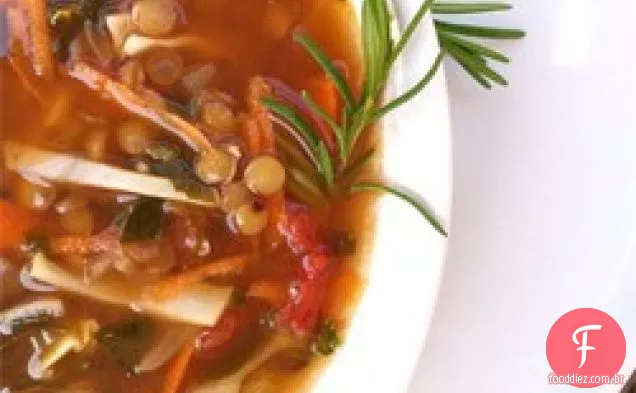 Sopa saudável de lentilha e Salsicha