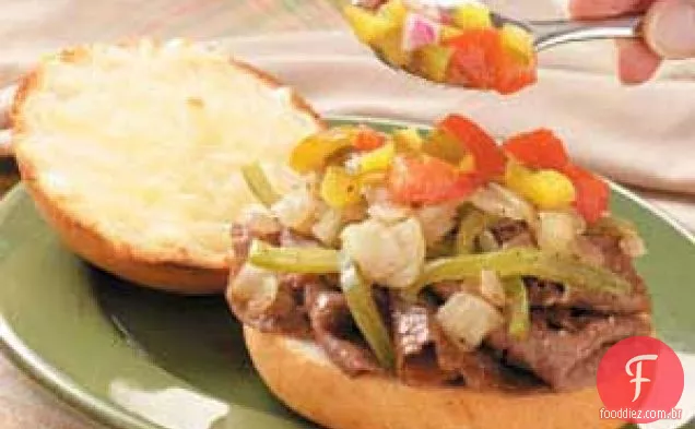 Sanduíche De Bife Italiano