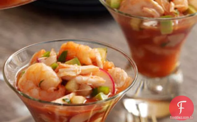 Cocktail Picante De Camarão E Caranguejo