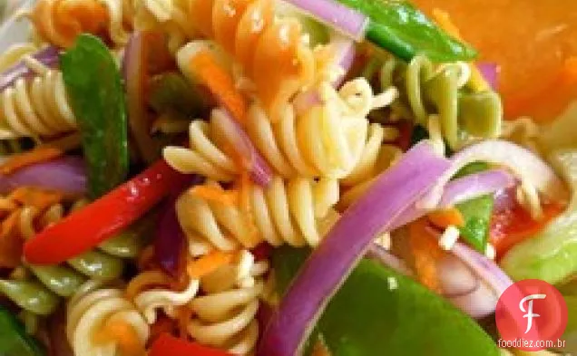 Macarrão asiático e Salada De Macarrão