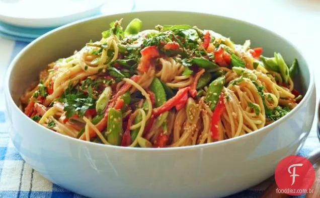 Salada De Macarrão Crocante