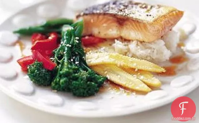 Salmão Com Molho De Soja Doce