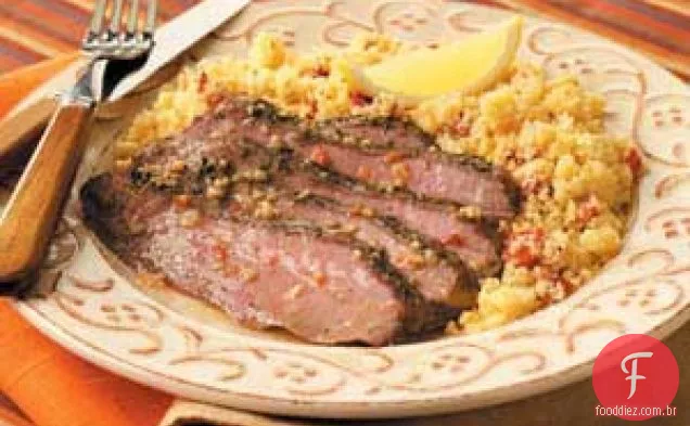 Bife de flanco com cuscuz