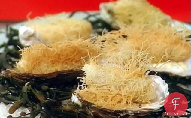 Ostras crocantes Phyllo com Remoulade