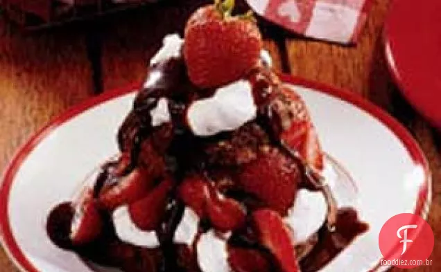 Bolo De Chocolate Com Morango