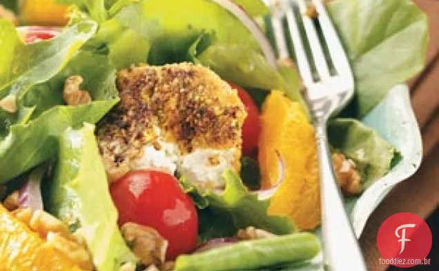 Saladas com queijo de cabra com crosta de pistache