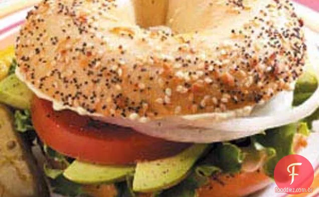 Sanduíches Saudáveis De Bagel Vegetariano