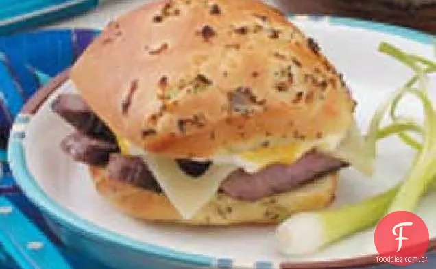 Sanduíches De Bife Do Lombo