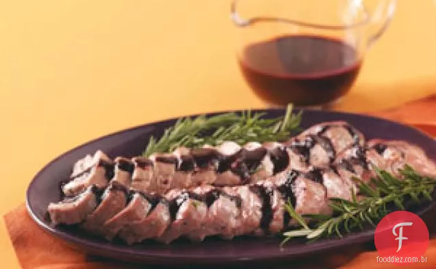 Porco de alecrim com molho de Vinho do Porto