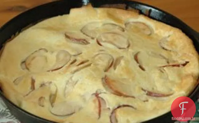Panqueca de forno com maçãs