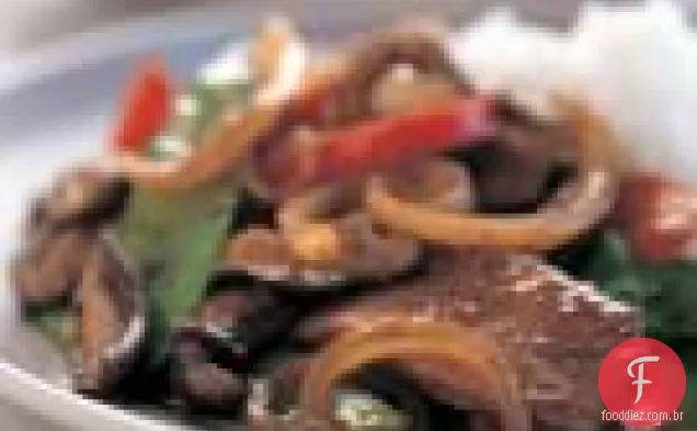 Carne refogada com molho de Feijão Preto