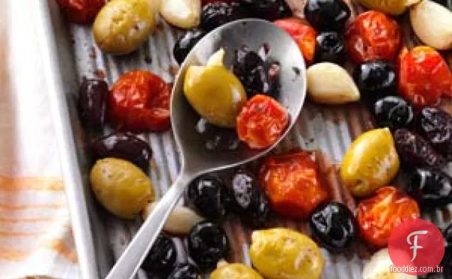Azeitonas E Tomates Torrados Com Ervas