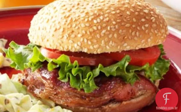 Hambúrgueres Embrulhados Em Bacon