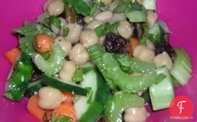 Salada de pepino e hortelã