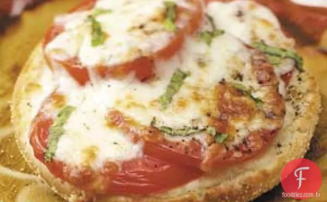 Petiscos De Tomate E Manjericão