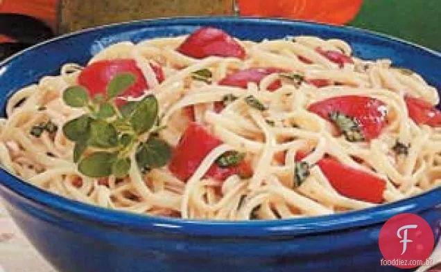 Tomate Manjericão Linguine