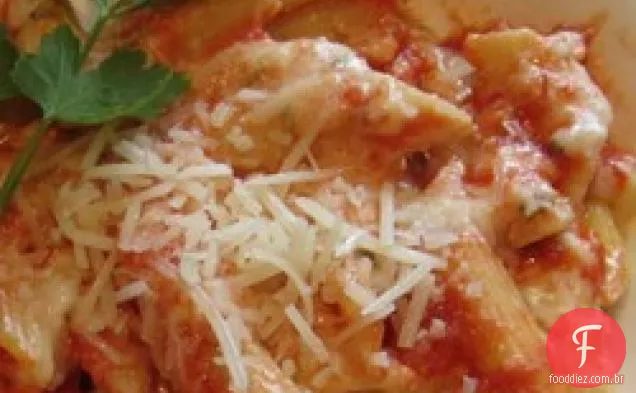 Caçarola de ziti assada da Carol
