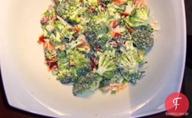 Salada de brócolos II