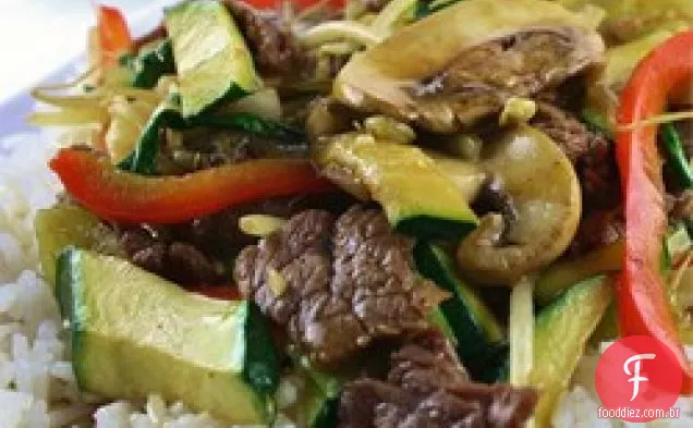 Asiática Carne Com Ervilhas